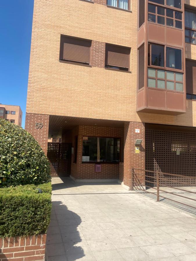 Deyanira Suite, Aeropuerto, Ifema Madrid Ngoại thất bức ảnh