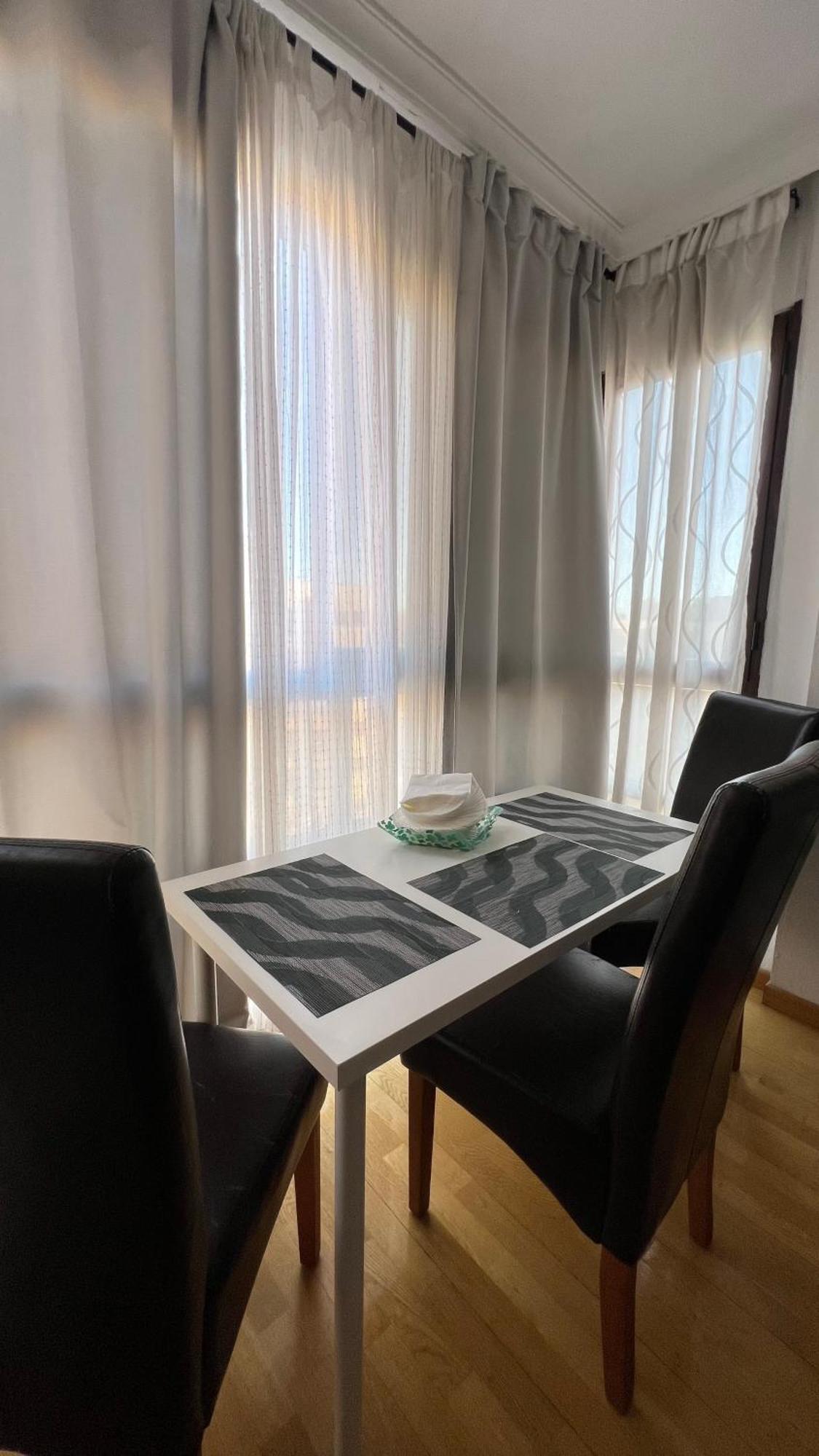 Deyanira Suite, Aeropuerto, Ifema Madrid Ngoại thất bức ảnh